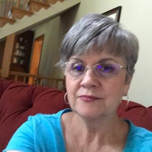 Meet your Posher, Ellen